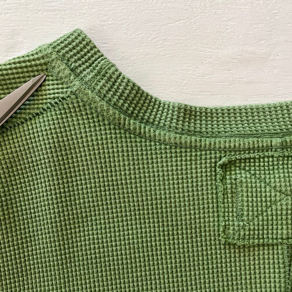 New We the Free Easy Does it Tee Thermal Womens Size L Green Textured Tiny Hole - Picture 13 of 14